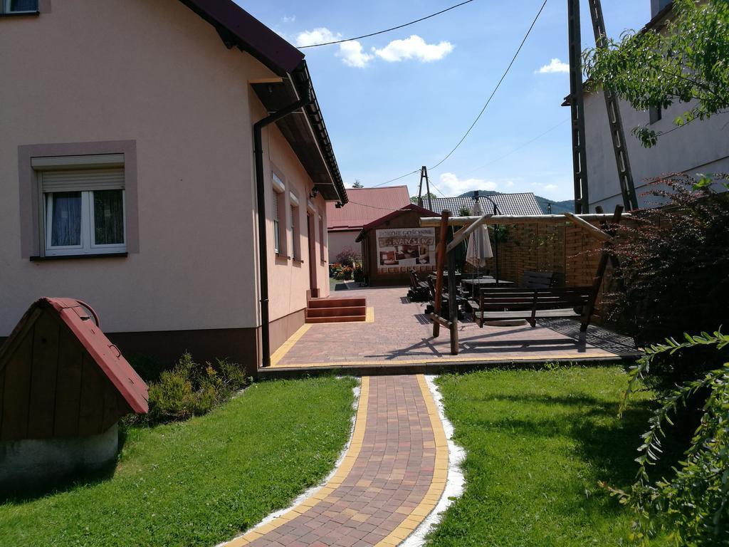 Gosciniec Grek Zorba - Pokoje I Domki 4 Osobowe - 16Km Od Zator Energylandia Інвальд Номер фото